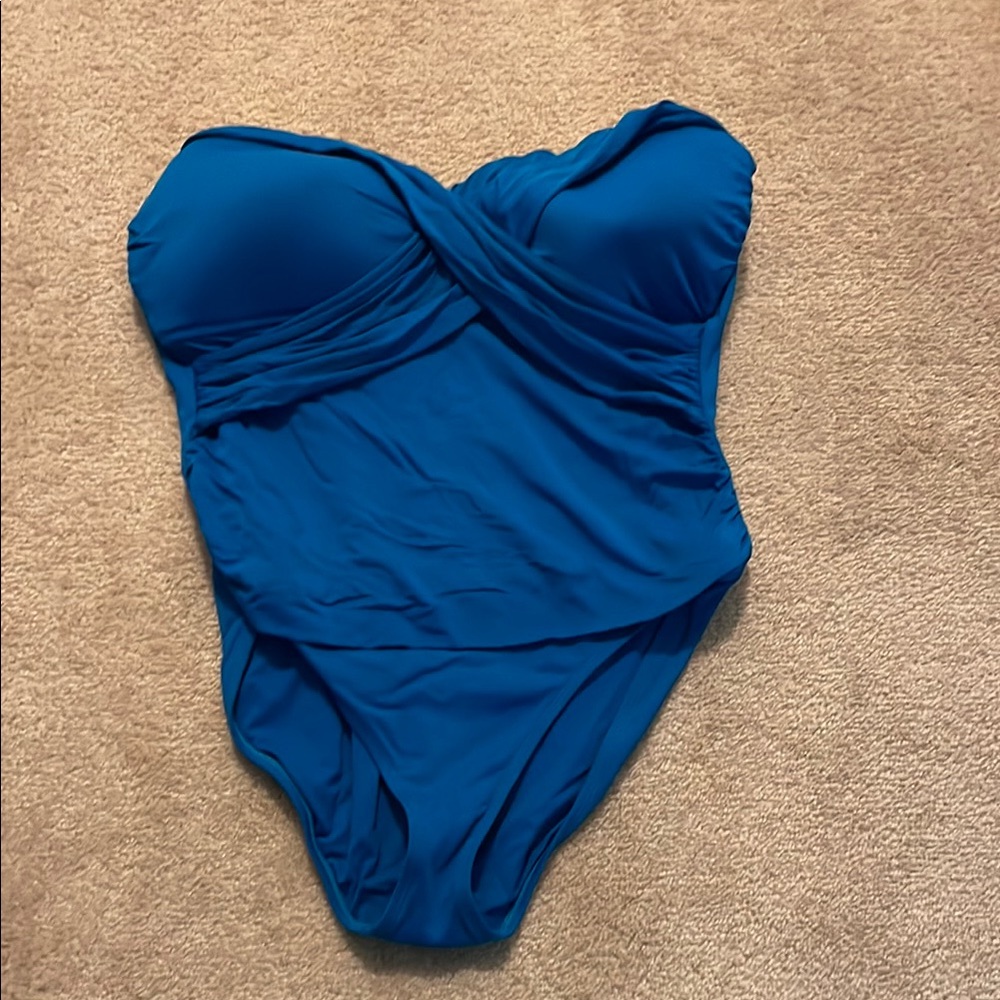 La Blanca Elegant Blue One Piece Swimsuit